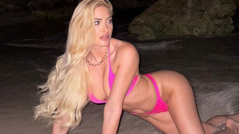 Ιωάννα Τούνη: Το βίντεο – απάντηση μέσα από την πισίνα σε όσους τη ρωτάνε αν δουλεύει