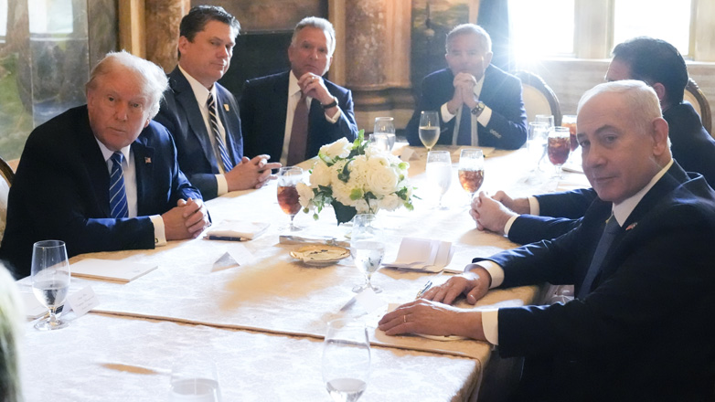 Συνάντηση Τραμπ – Νετανιάχου στη Φλόριντα – Νέα επίθεση Τραμπ κατά της Κάμαλα Χάρις