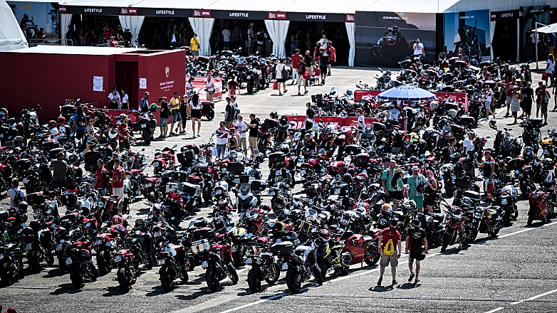 Ξεκίνησε η Παγκόσμια Εβδομάδα Ducati 2024 στο Misano στην Ιταλία