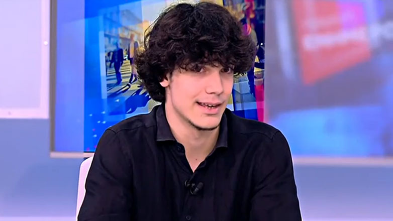 Αριστούχος με 19.640 μόρια «αποκαλύπτει» το μυστικό της επιτυχίας: «Δεν είναι μόνο το διάβασμα, θέλει ισορροπία»