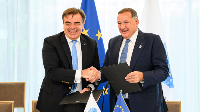 O Σπύρος Καπράλος υπογράφει Σύμφωνο Συνεργασίας με την Ευρωπαϊκή Επιτροπή