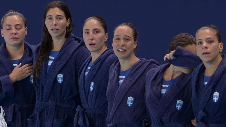 Εθνική πόλο γυναικών: Η συγκίνηση και τα δάκρυα των διεθνών μας κατά την ανάκρουση του εθνικού μας ύμνου!