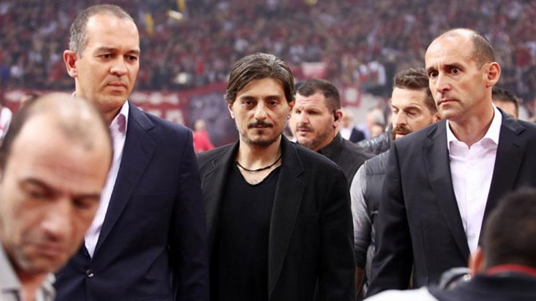 ΚΑΕ Ολυμπιακός: «Τέτοια φαινόμενα δεν έχουν θέση στον αθλητισμό και θα εκλείψουν»