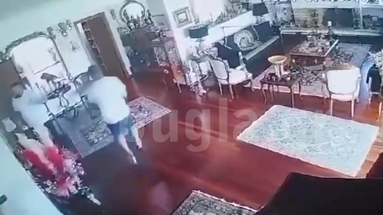 Εξαρθρώθηκε συμμορία για κλοπές σε σπίτια ηλικιωμένων – Παρίσταναν τους υπαλλήλους εταιρίας παροχής ηλεκτρικής ενέργειας