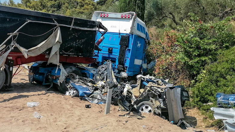Τραγικό τροχαίο στη Μεσσηνία: Αναμένονται τα αποτελέσματα των τοξικολογικών εξετάσεων του οδηγού της νταλίκας