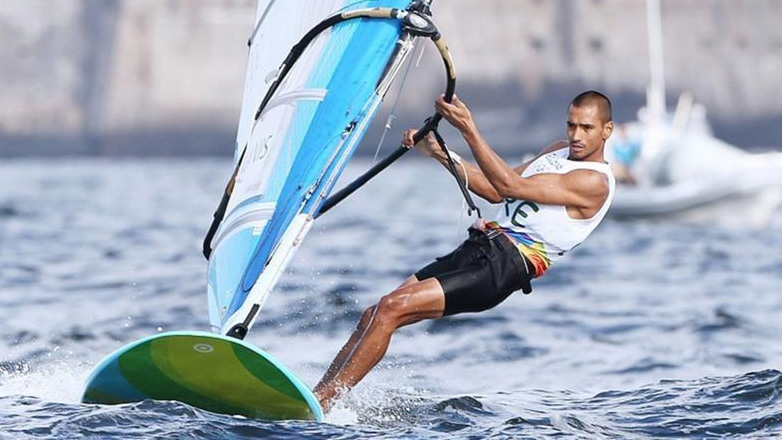 Ιστιοπλοΐα: Δεν αγωνίστηκε ο Κοκκαλάνης – Αναβλήθηκαν οι ιστιοδρομίες λόγω απουσίας αέρα