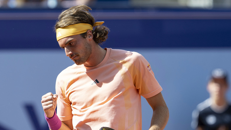 Παρίσι 2024: Δυσκολεύτηκε, αλλά προκρίθηκε ο Τσιτσιπάς, 2-1 σετ τον Μπεργκς