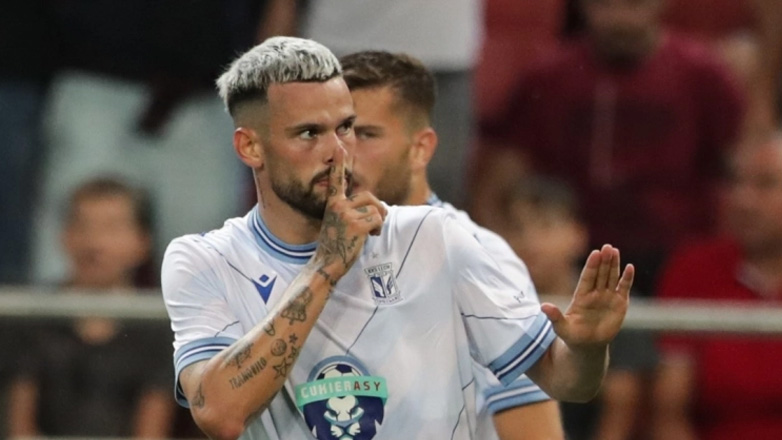 Ολυμπιακός: Στην Αθήνα και ο Βέλντε