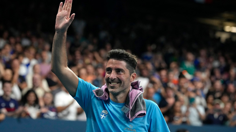 Λατρεία για τον Γκιώνη στο Παρίσι