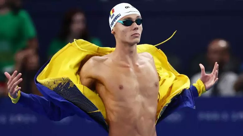 Παρίσι 2024: Ιστορικό χρυσό για τη Ρουμανία με τον Ποποβίτσι στα 200μ. ελεύθερο