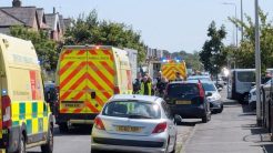 Τρεις νεκροί και 11 τραυματίες από την επίθεση άνδρα με μαχαίρι στο Σάουθπορτ της Βρετανίας