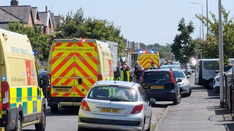 Τρεις νεκροί και 11 τραυματίες από την επίθεση άνδρα με μαχαίρι στο Σάουθπορτ της Βρετανίας