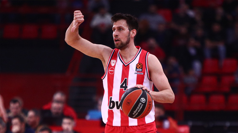 Μπάσκετ: Τέλος από τον Ολυμπιακό ο Λούντζης