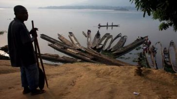 Τουλάχιστον 25 νεκροί από το ναυάγιο πλοιαρίου στον ποταμό Κονγκό