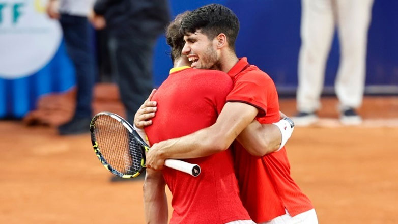 Παρίσι 2024: Στα προημιτελικά του διπλού Ναδάλ και Αλκαράθ