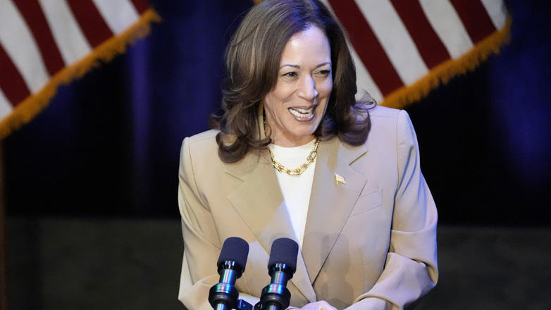 ΗΠΑ: Η Χάρις προηγείται ελαφρά του Τραμπ σε τρεις κρίσιμες Πολιτείες