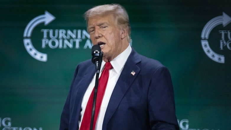 Τραμπ: «Είμαι πολύ ανοιχτόμυαλος, αλλά σκέφτηκα ότι αυτό που έκαναν στην Τελετή Έναρξης ήταν ντροπή»