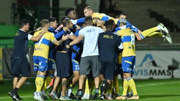 Champions League: Πέρασε ο ΑΠΟΕΛ, 1-1 με την Πετροκούμπ