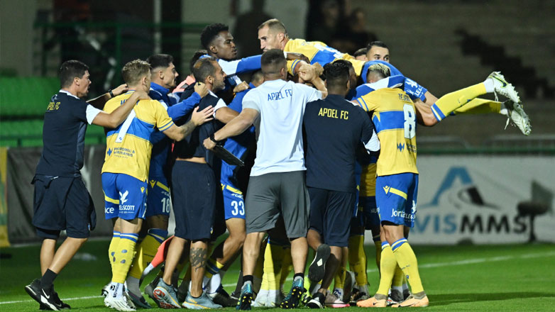 Champions League: Πέρασε ο ΑΠΟΕΛ, 1-1 με την Πετροκούμπ