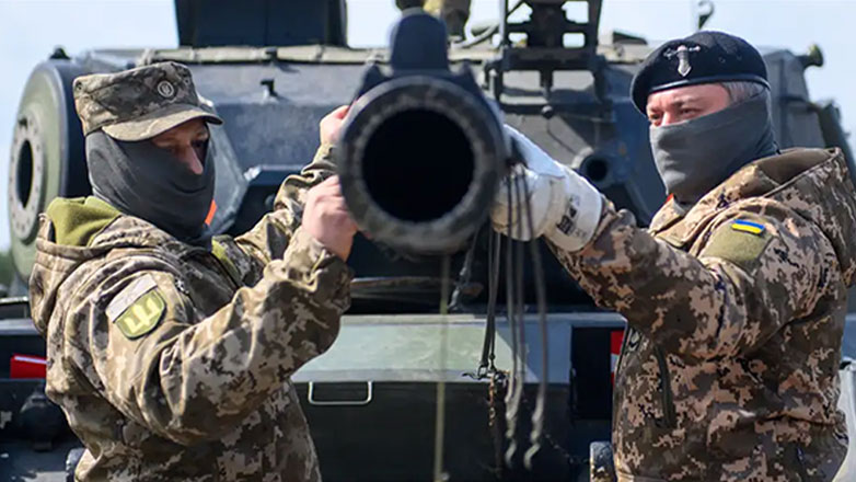 «Ο πόλεμος κατά της ρωσικής εισβολής κοστίζει πάνω 135 εκατ. δολάρια ημερησίως» λέει το Κίεβο