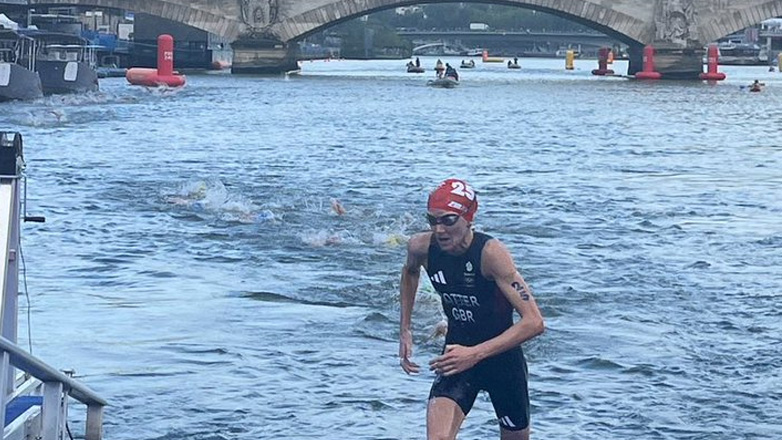 Παρίσι 2024: Πραγματοποιήθηκε το τρίαθλο γυναικών στον Σηκουάνα!