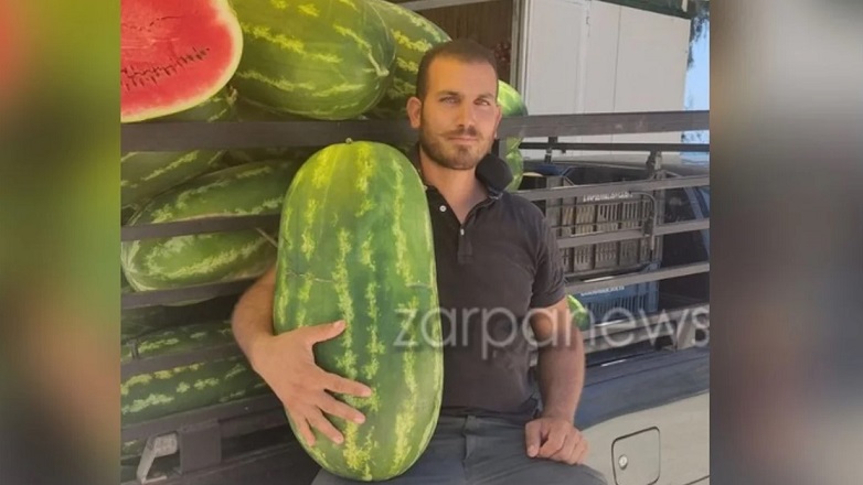 Εντυπωσιακό καρπούζι-γίγας στα Χανιά