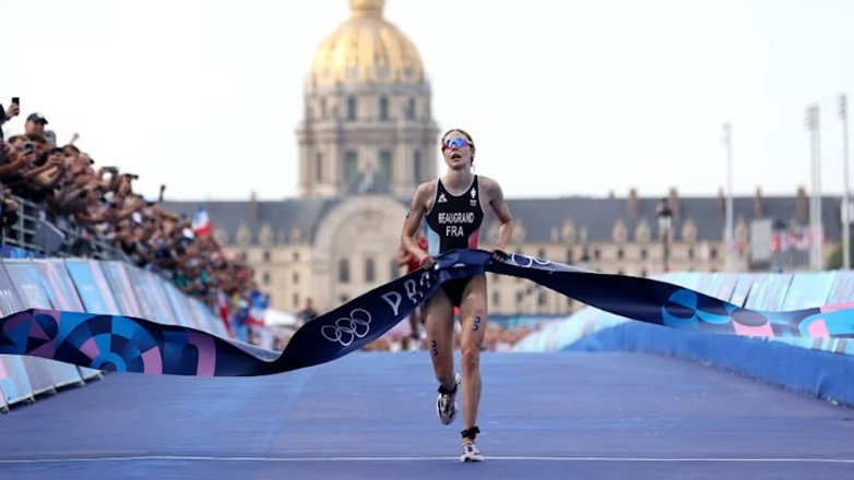 Παρίσι 2024 (Ατομικό Τρίαθλο γυναικών): Στο υψηλότερο σκαλί του βάθρου η Μπογκράντ