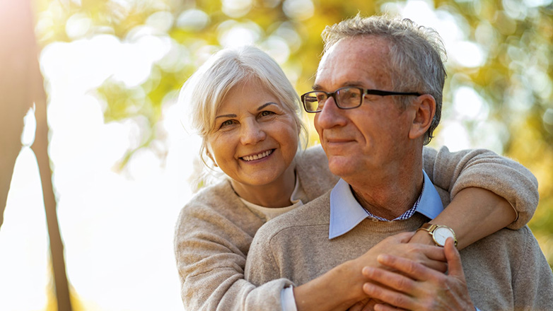Πώς επηρεάζουν οι ορμονικές αλλαγές τη σεξουαλική υγεία στα διάφορα στάδια της ζωής;