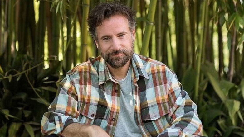 Πένθος για τον Κωστή Μαραβέγια – Ακύρωσε τις προγραμματισμένες εμφανίσεις