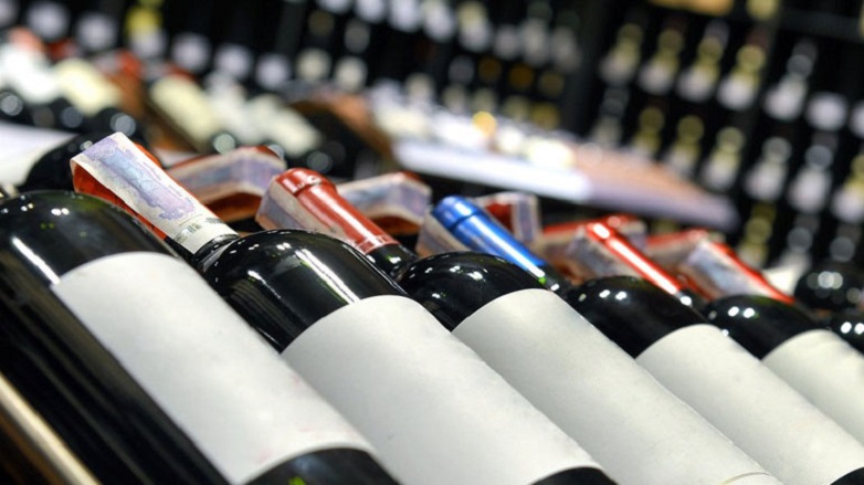 Κλέφτης με προτίμηση στο … κρασί