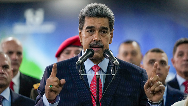 Βενεζουέλα: Ο Πρόεδρος Μαδούρο καλεί τον λαό να κινητοποιηθεί μπροστά στις «απειλές» των ΗΠΑ Βενεζουέλα: Ο Πρόεδρος Μαδούρο καλεί τον λαό να κινητοποιηθεί μπροστά στις «απειλές» των ΗΠΑ