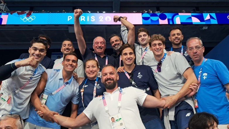 Παρίσι 2024: Αποθέωση για τον Απόστολο Χρήστου από τα μέλη της ελληνικής αποστολής!