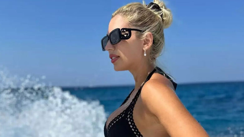 Κωνσταντίνα Σπυροπούλου: Ποζάρει με μαγιό ένα μήνα μετά τη γέννηση του δεύτερου παιδιού της