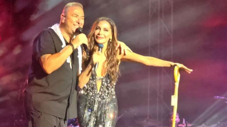 Ρέμος-Βανδή: Κοσμοσυρροή στη συναυλία τους στην Κρήτη – Το ζεϊμπέκικο επί σκηνής και η αφιέρωση στον Καρρά