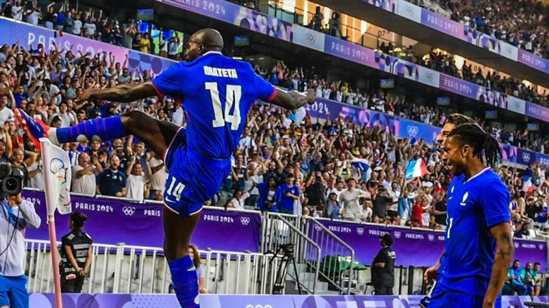 Παρίσι 2024: Η Γαλλία στους «4» του ποδοσφαίρου, 1-0 την Αργεντινή