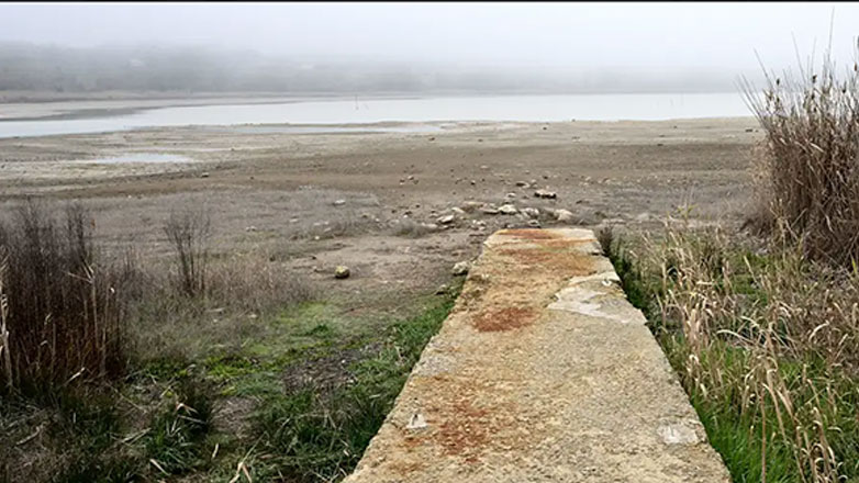 Ξεσηκωμός στη Σικελία και τη Σαρδηνία: «Αδειάστε τις λίμνες από τα ψάρια να πάρουμε νερό»