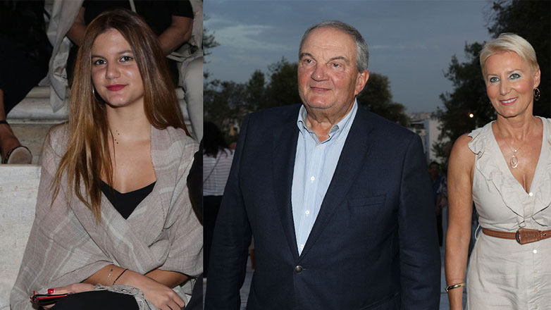 Κώστας Καραμανλής – Νατάσα Παζαΐτη: Η κόρη τους κάνει την πρακτική της σε πεντάστερο ξενοδοχείο στη Μύκονο!