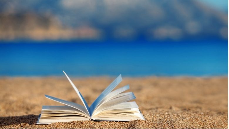 Πέντε βιβλία που … σηκώνουν πολλή άμμο