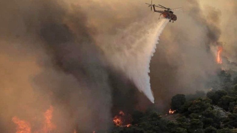 Υπό μερικό έλεγχο η πυρκαγιά στη Λυκούρια Καλαβρύτων
