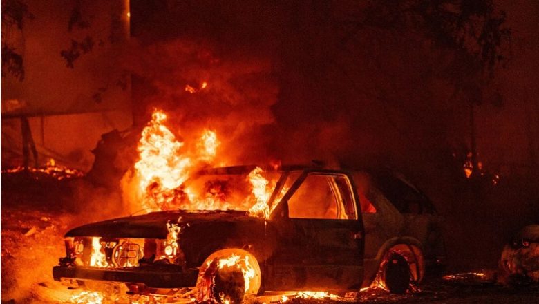 Κρήτη: Σε βίντεο ψάχνουν το δράστη που έκαψε οχήματα αστυνομικού