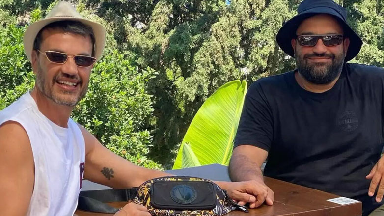 Παντελής Τουτουντζής: Ξέγνοιαστες στιγμές με τον σύντροφό του στην Κρήτη λίγο πριν τον γάμο!