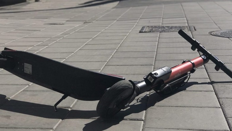 Σοβαρό ατύχημα 27χρονης με πατίνι που συγκρούστηκε με μοτοσυκλέτα