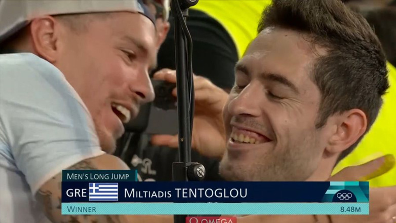 Η αγκαλιά των Πετρούνια-Τεντόγλου μετά τον θρίαμβο του Μίλτου!