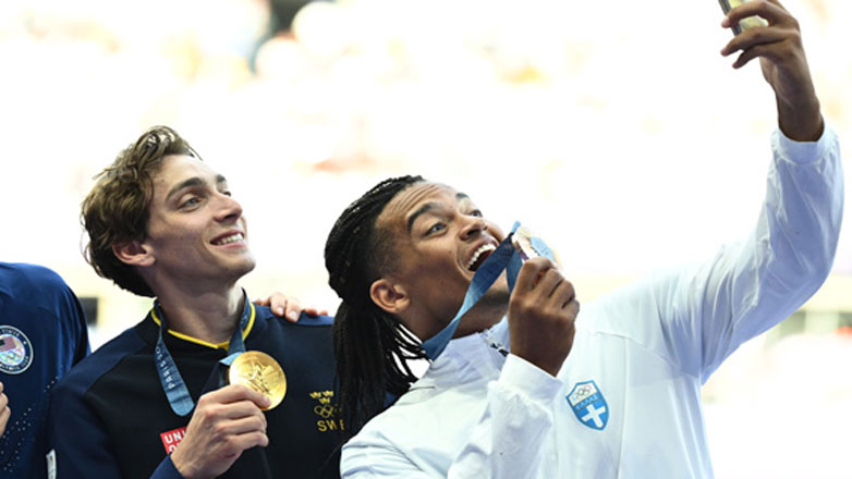 Το φοβερό μήνυμα του Ντουπλάντις στον Καραλή