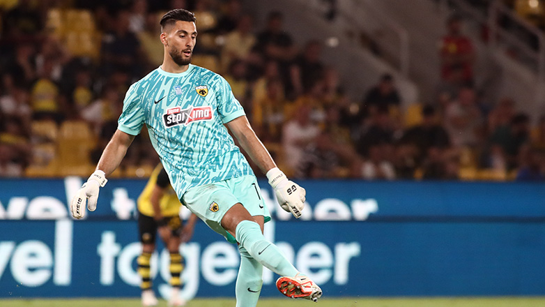 Δεν έχει «φάει» γκολ από βολέ αντίπαλου τερματοφύλακα μόνο ο Στρακόσα