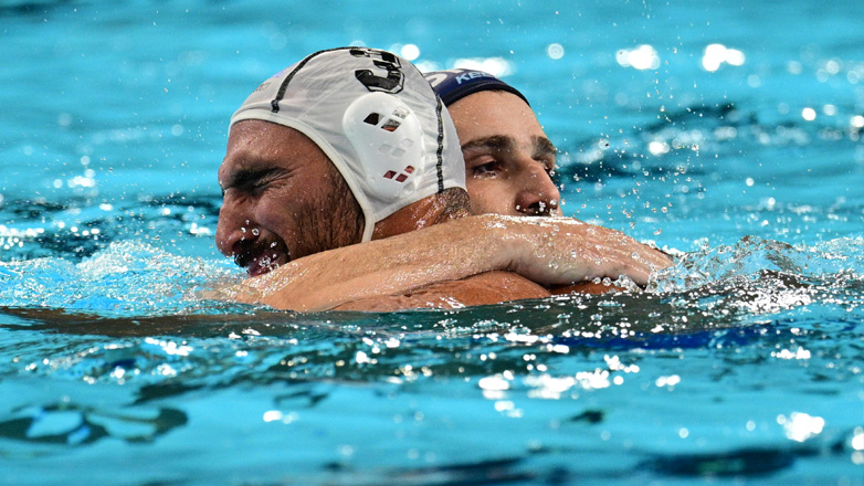 Λύγισαν στην πισίνα οι Έλληνες πολίστες μετά τον πικρό αποκλεισμό της Εθνικής μας