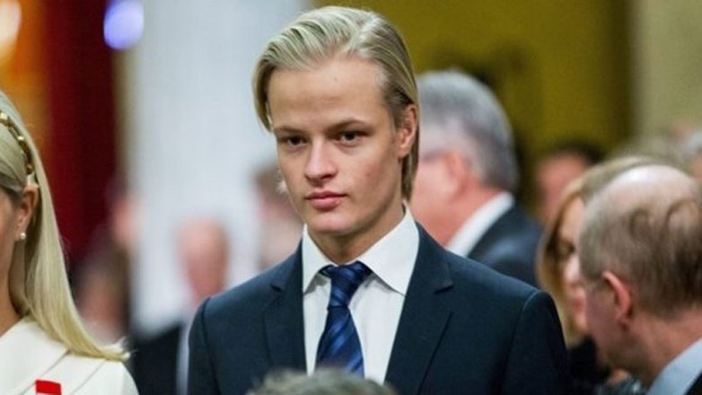 Ο γιος της πριγκίπισσας χτύπησε γυναίκα