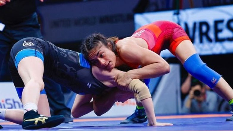 Παρίσι 2024: Η Ινδή Βινές Φόγκατ αποκλείστηκε από τον τελικό των 50κ. της πάλης ως υπέρβαρη