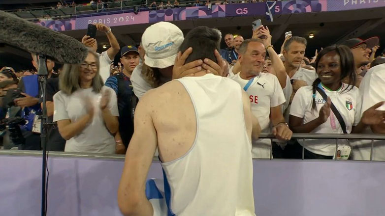 Η «χρυσή» αγκαλιά Τεντόγλου – Πομάσκι την στιγμή του θριάμβου!