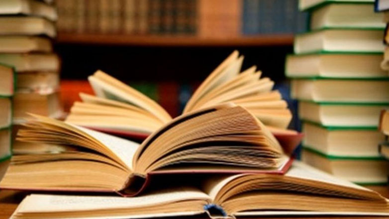 Voucher βιβλίων: Ανοίγουν οι αιτήσεις για 150.000 επιταγές